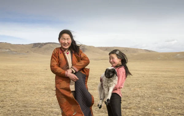 Hatgal Mongolie Mars 2018 Les Filles Mongoles Amusent Dans Une — Photo