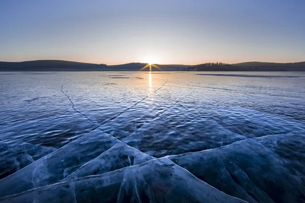 Soluppgång Över Frusna Sjön Khuvsgul Norra Mongoliet — Stockfoto