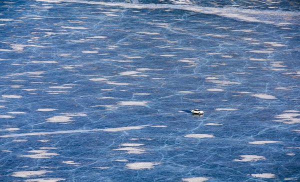 Voiture Conduite Sur Lac Gelé Khuvsgul Dans Nord Mongolie — Photo