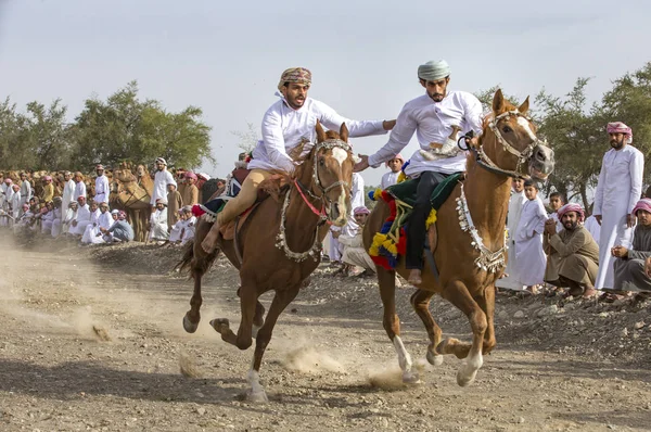 Ibri Omã Abril 2018 Homens Omani Cavalos Campo Omã — Fotografia de Stock