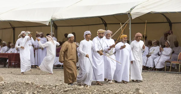 Khadal Omán Abril 2018 Hombres Omani Bailando Después Una Carrera — Foto de Stock