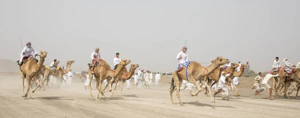 Safen 2018 Omani 남자는 시골에서 — 스톡 사진