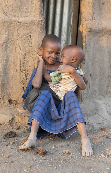 Arusha Tanzania September 2017 Maasai Vrouw Met Haar Kind — Stockfoto