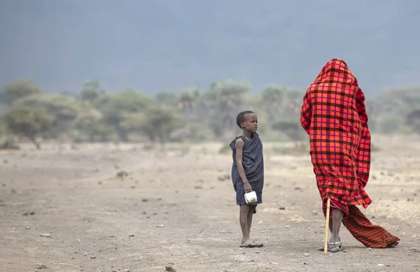 Arusha Tanzania 8Th September 2019 Maasai Man Making Fire — Stock Photo, Image