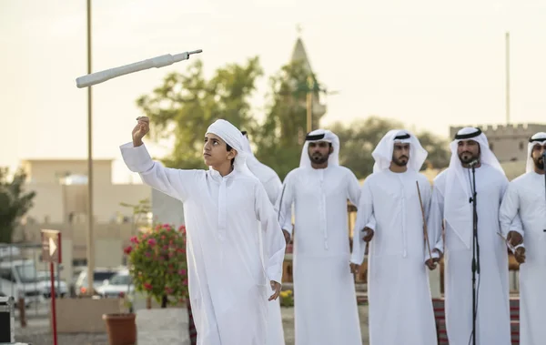 Ain Emirados Árabes Unidos Novembro 2019 Homens Emirati Suas Roupas — Fotografia de Stock
