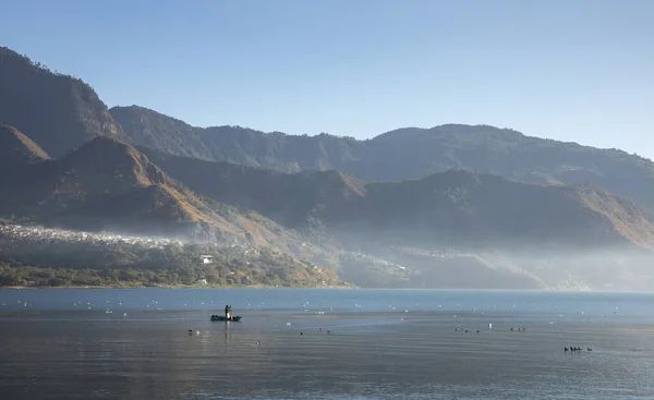 Tiro Cênico Pescador Lago Atitlan Guatemala — Fotografia de Stock