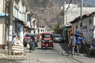 San Juan, Atitlan Gölü, Guatemala, 26 Şubat 2020: Atilan Gölü kıyısındaki Maya kasabası