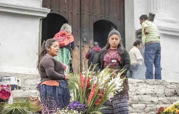 Chichicastenango Guatemala Şubat 2020 Geleneksel Pazarda Maya Insanları Sanatları Satıyor — Stok fotoğraf