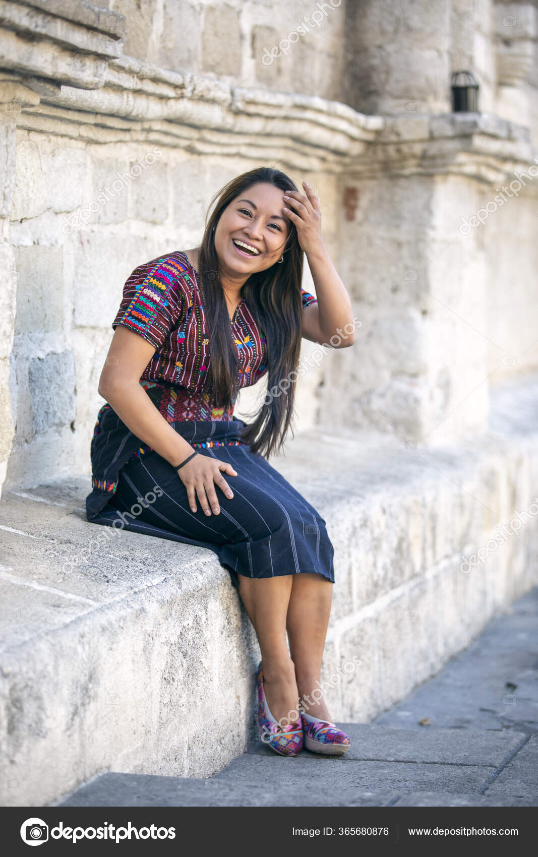 Dama Maya Traje Tradicional Panajachel Guatemala Foto de stock 365680876 katiekk