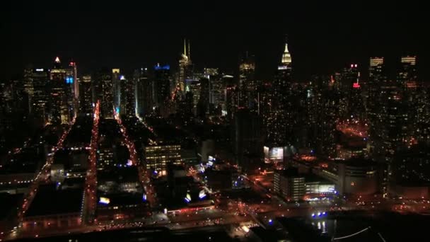 Livliga new york city nattetid — Stockvideo