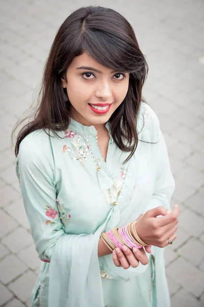 추디얀 소녀의 소녀들의 액세서리입니다 인도의 의상을 미즈를 — 스톡 사진