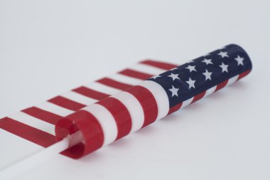 Beyaz arkaplanda Amerikan bayrağı