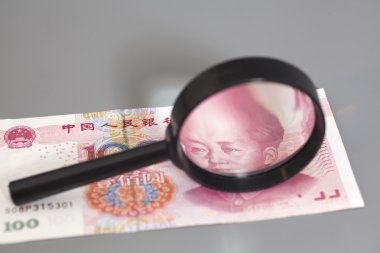 Yuan Çin para büyüteç cam ile