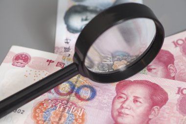 Yuan Çin para büyüteç cam ile