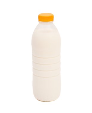 Beyaz arka planda izole edilmiş plastik süt şişesi 