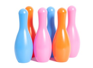 Beyaz arka plan üzerinde izole bowling pin