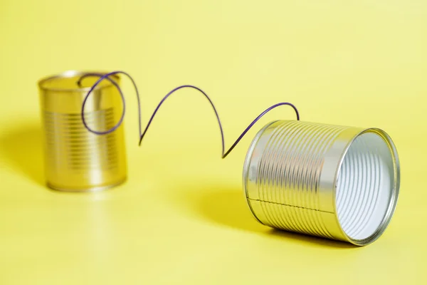 Tin can phone.communication koncept — Stock fotografie