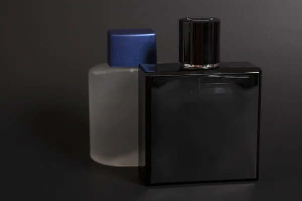 Pánské parfémy v lahvích — Stock fotografie