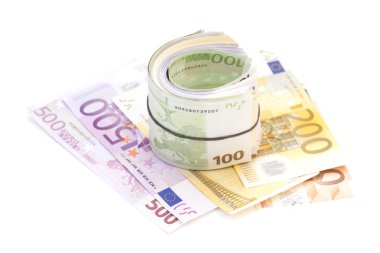 Euro banknot banknotlar üzerinde lastik bant altında