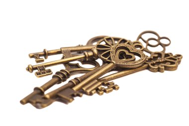 vintage anahtar üzerinde beyaz izole 