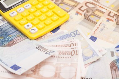 Avro notlarıyla hesap makinesi 