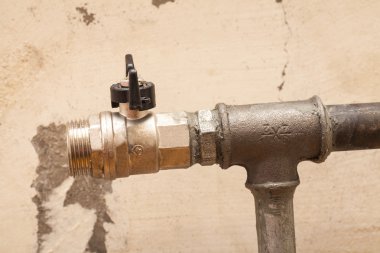 Su tesisatı borusu radyatör montajı için Vanalı