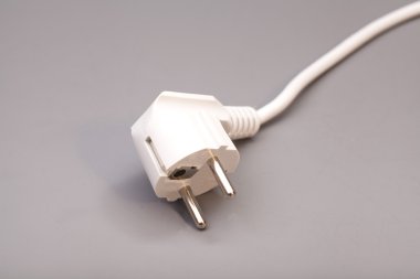 İzole gri arka plan üzerinde beyaz Tak