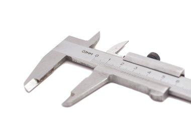 Beyaz arka plan üzerinde metal vernier Kaliper