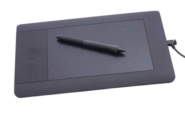 Tableta de dibujo con pluma aislada en blanco —  Fotos de Stock