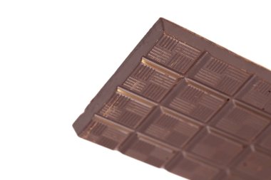 Beyaz arkaplanda çikolata