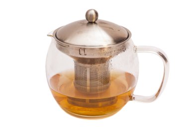 Beyaz arka plan üzerinde izole çay çaydanlık 