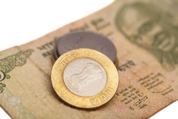 インドの通貨ルピー紙幣と硬貨 — ストック写真