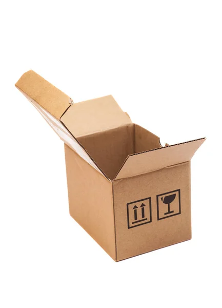 Boîte ouverte en carton isolée sur fond blanc — Photo
