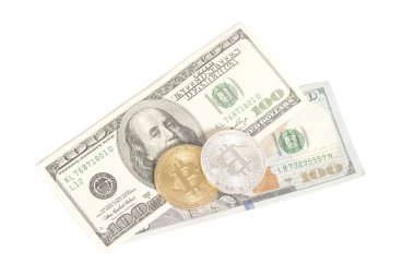 Altın son gümüş bitcoins ABD Doları üzerinde beyaz izole ile 