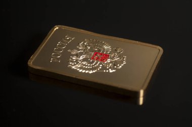 Rusya'nın amblemi ile Altın külçe