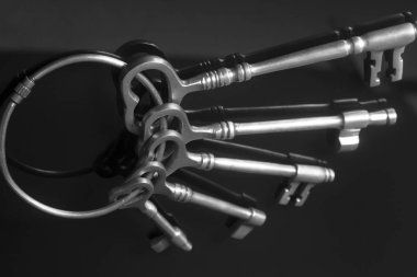 Antika anahtar taşı üstünde bir Anahtarlık