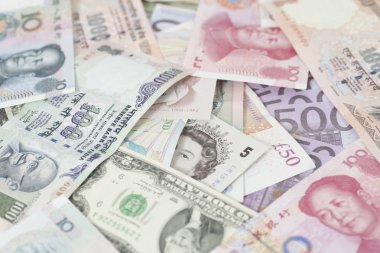 Uluslararası para birimi para banka notları yakın çekim.
