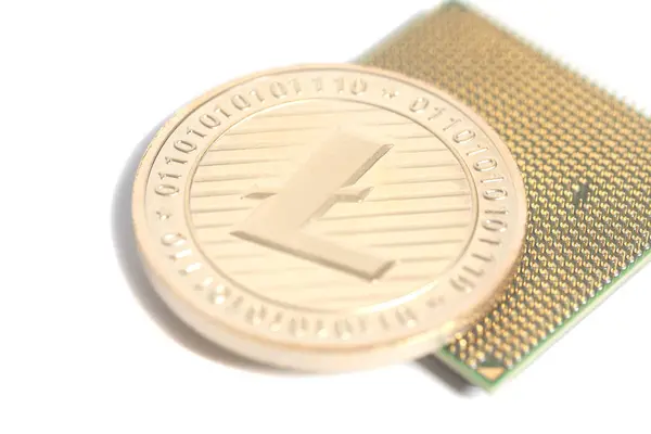 Centralenhet Cpu mikrochip med gyllene Litecoin — Stockfoto