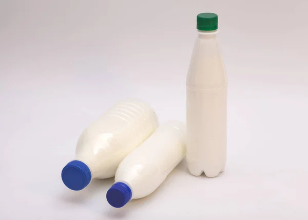 Plastové lahve od mléka — Stock fotografie