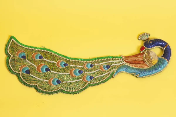 装飾的なカラフルな孔雀 — ストック写真