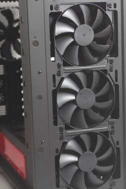 Masaüstü boş bilgisayar durumda Pc soğutucu Fan ile yakın çekim