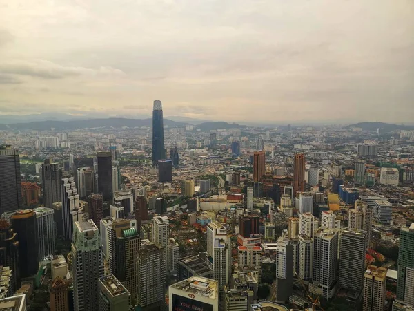 Kl kulesinden görünen kuala lumpur.