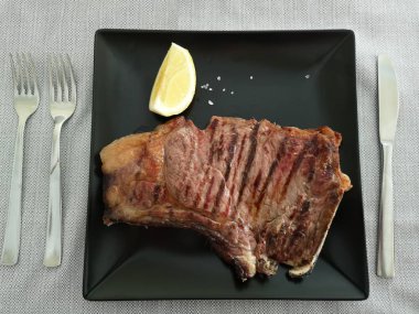 Tabakta Floransa bifteği