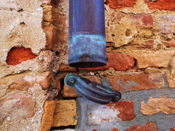 Gutter Copper Drain Channel Broken — Stock Photo, Image