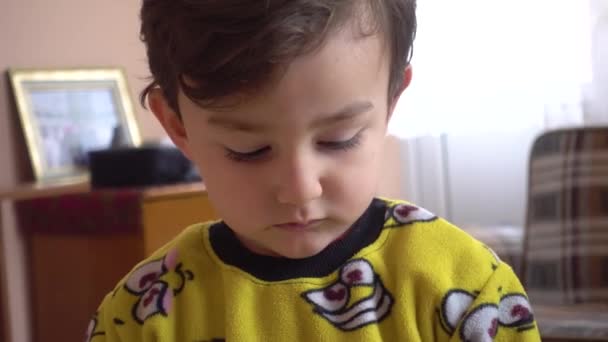 Cute Brunette Little Turkish Kid Wearing Surgical Gloves Puts Mask — Stock Video