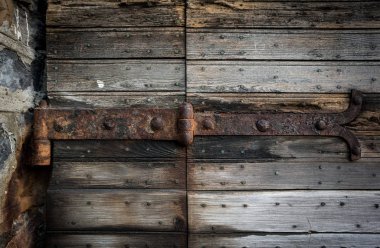 Eski bir tekne depolama Boccadasse yakın Portofino, Cenova, İtalya, ahşap kapı menteşe.