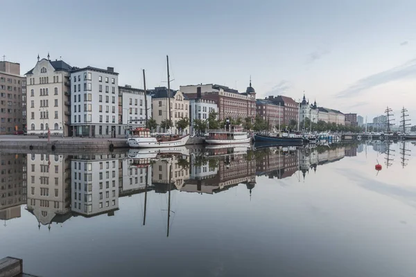 Embankment in Helsinki, Finland — Stockfoto
