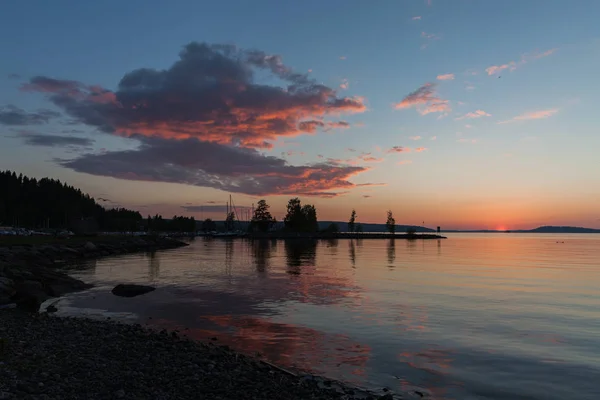 Prachtige zonsondergang in Lahti, Finland — Stockfoto