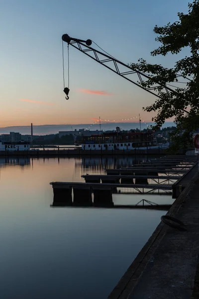 Belo pôr do sol em Lahti, Finlândia — Fotografia de Stock