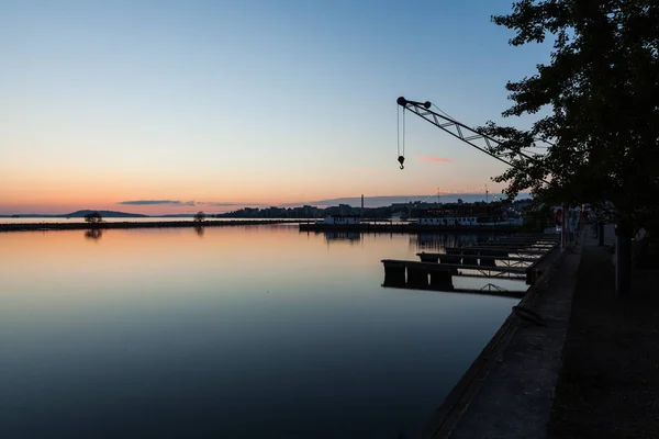 Belo pôr do sol em Lahti, Finlândia — Fotografia de Stock